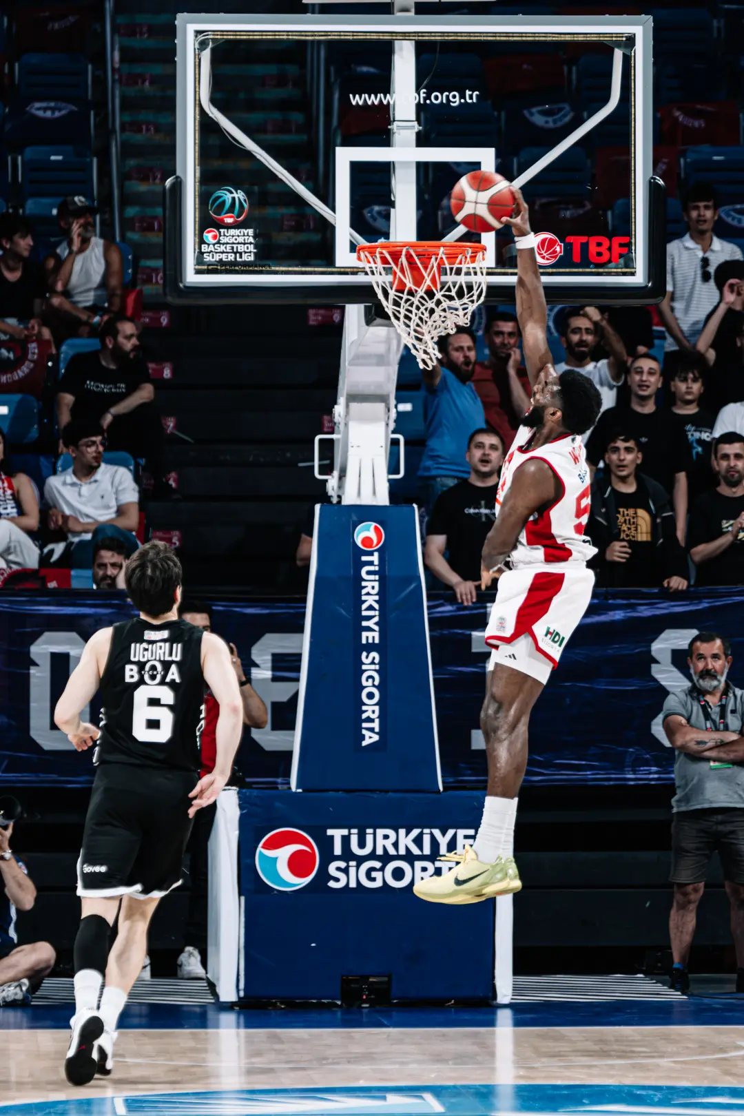 BSL 2025-2026 Sezonu | Play-off | Yarı Final | 4. Maç | Bahçeşehir Koleji - Beşiktaş Gain