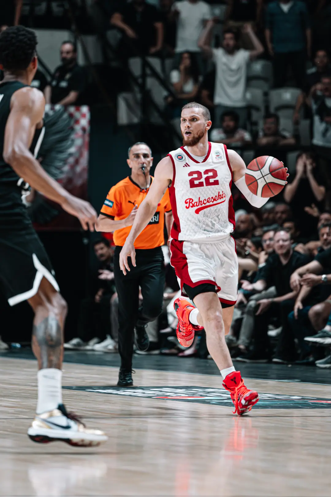 BSL 2025-2026 Sezonu | Play-off | Yarı Final | 2. Maç | Beşiktaş Gain - Bahçeşehir Koleji